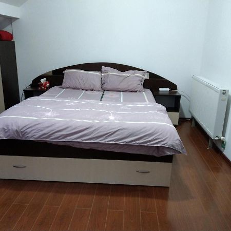 Apartament 5 Camere Cu Balcon Costinesti Plaja 5 Minute Nucilor 6 Kültér fotó